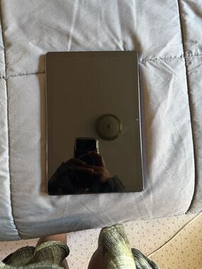 Black Tablet - Versatile Touchscreen Tablet